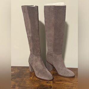 Vince Camuto Elegant Gray Suede Knee-High Boots Size 8 Brand New